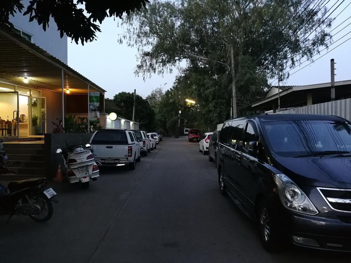 The Leaf Chiangmai Service Apartment Чиангмай Екстериор снимка